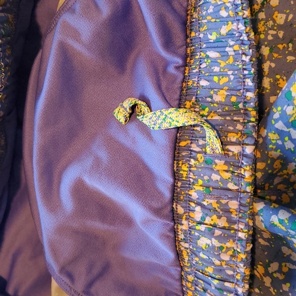 Nike DriFit Tempo Icon Clash Blue and Yellow Women's Athletic Sz. L Shorts - Picture 11 of 11